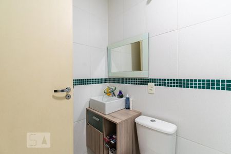 Casa à venda com 420m², 3 quartos e 4 vagasBanheiro da Suíte 2