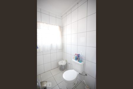 Casa à venda com 173m², 2 quartos e 2 vagas Casa à venda com 173m², 2 quartos e 2 vagasBanheiro da suíte