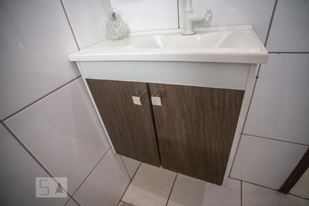 Casa à venda com 173m², 2 quartos e 2 vagas Casa à venda com 173m², 2 quartos e 2 vagasBanheiro