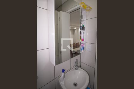 Casa à venda com 234m², 4 quartos e 2 vagasBanheiro 1