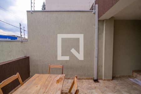 Casa à venda com 234m², 4 quartos e 2 vagasEntrada