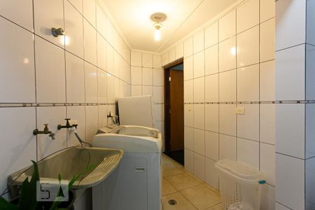 Casa à venda com 200m², 3 quartos e 4 vagas Casa à venda com 200m², 3 quartos e 4 vagasÁrea de Serviço