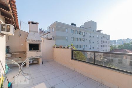 Casa de condomínio à venda com 174m², 3 quartos e 2 vagas Casa de condomínio à venda com 174m², 3 quartos e 2 vagasTerraço
