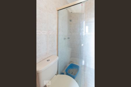Casa de condomínio à venda com 174m², 3 quartos e 2 vagas Casa de condomínio à venda com 174m², 3 quartos e 2 vagasBanheiro 2