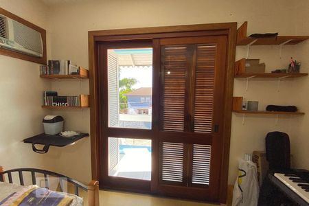 Casa à venda com 450m², 4 quartos e 3 vagasPorta Janela do Quarto 3