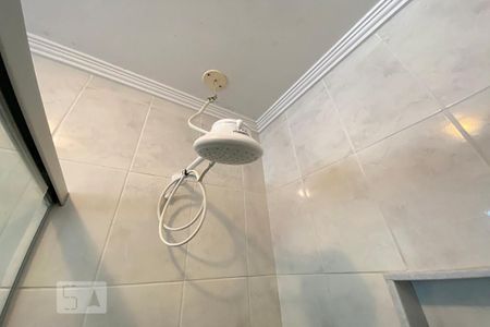 Casa à venda com 450m², 4 quartos e 3 vagasChuveiro do Banheiro 2