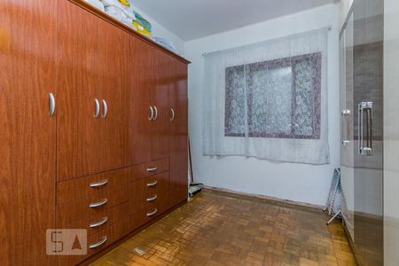 Casa à venda com 458m², 6 quartos e 2 vagas Casa à venda com 458m², 6 quartos e 2 vagasDormitório