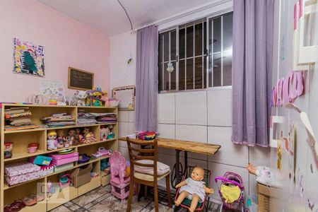 Casa à venda com 458m², 6 quartos e 2 vagas Casa à venda com 458m², 6 quartos e 2 vagasDormitório4