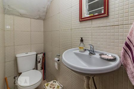 Casa à venda com 458m², 6 quartos e 2 vagas Casa à venda com 458m², 6 quartos e 2 vagasLavabo