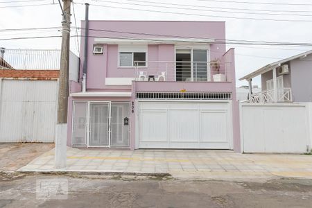Casa à venda com 116m², 3 quartos e 2 vagasFachada da casa