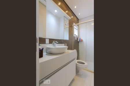 Casa à venda com 116m², 3 quartos e 2 vagasBanheiro da Suíte 1