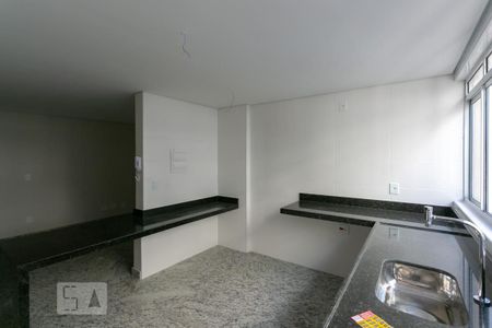 Apartamento à venda com 113m², 2 quartos e 2 vagasCozinha