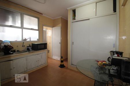 Apartamento à venda com 110m², 3 quartos e 2 vagasCozinha