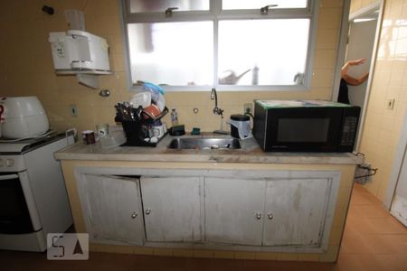 Apartamento à venda com 110m², 3 quartos e 2 vagasCozinha