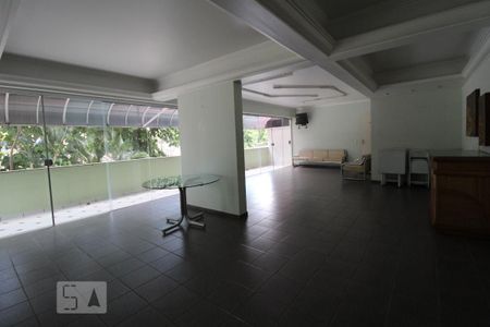Apartamento à venda com 110m², 3 quartos e 2 vagasÁrea comum - Salão de festas