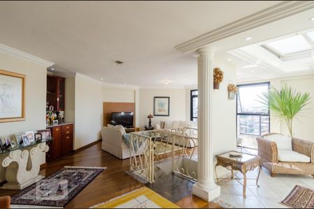 Apartamento à venda com 332m², 3 quartos e 3 vagasSala da cobertura