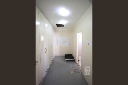 Casa à venda com 250m², 3 quartos e 2 vagasCloset