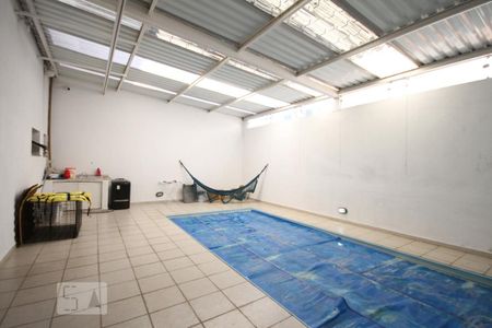 Casa à venda com 250m², 3 quartos e 2 vagasPiscina