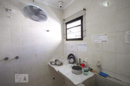 Casa à venda com 250m², 3 quartos e 2 vagasSuíte