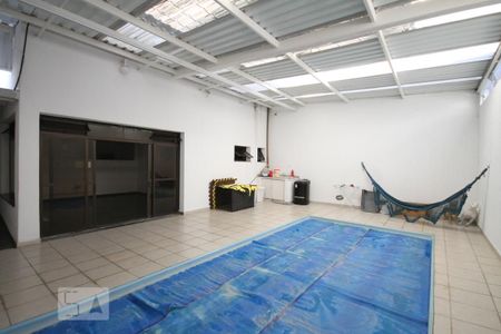 Casa à venda com 250m², 3 quartos e 2 vagasPiscina