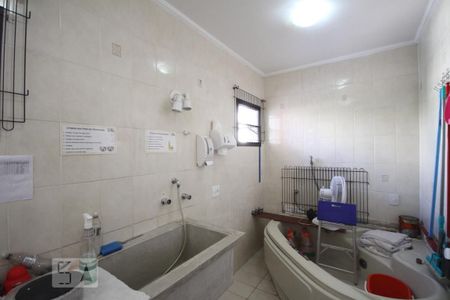 Casa à venda com 250m², 3 quartos e 2 vagasSuíte