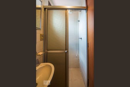 Apartamento à venda com 148m², 4 quartos e 3 vagas Apartamento à venda com 148m², 4 quartos e 3 vagasBanheiro de Serviço