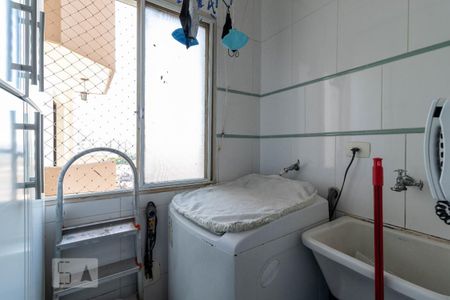 Apartamento à venda com 68m², 2 quartos e 1 vagaÁrea de Serviço