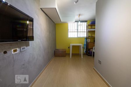 Casa à venda com 140m², 3 quartos e 2 vagas Casa à venda com 140m², 3 quartos e 2 vagasEscritório