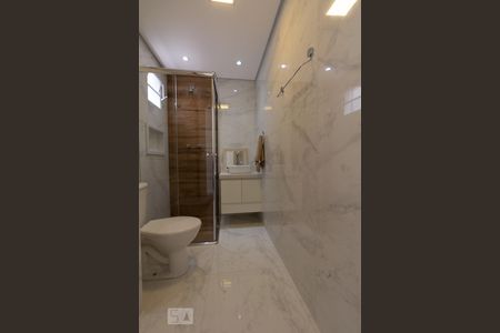 Casa à venda com 140m², 3 quartos e 2 vagas Casa à venda com 140m², 3 quartos e 2 vagasBanheiro Social