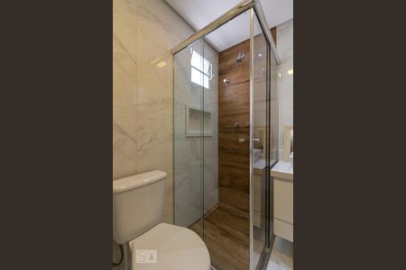 Casa à venda com 140m², 3 quartos e 2 vagas Casa à venda com 140m², 3 quartos e 2 vagasBanheiro Social