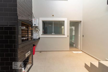 Casa à venda com 140m², 3 quartos e 2 vagas Casa à venda com 140m², 3 quartos e 2 vagasChurrasqueira