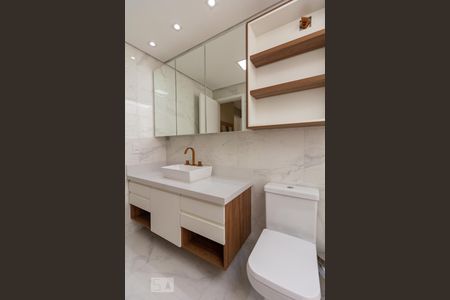 Casa à venda com 140m², 3 quartos e 2 vagas Casa à venda com 140m², 3 quartos e 2 vagasBanheiro Suíte 2