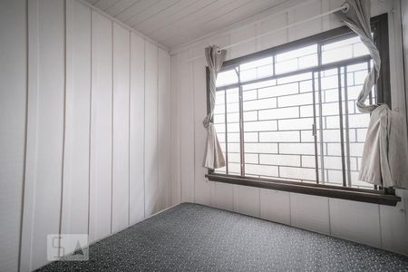 Quarto 1 de casa para alugar com 2 quartos, 80m² em Xaxim, Curitiba