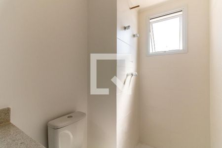 Apartamento à venda com 137m², 3 quartos e 3 vagas Apartamento à venda com 137m², 3 quartos e 3 vagasBanheiro da Suíte 2