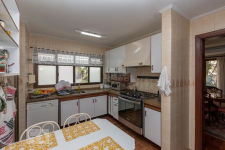 Apartamento à venda com 200m², 4 quartos e 3 vagas Apartamento à venda com 200m², 4 quartos e 3 vagasCozinha