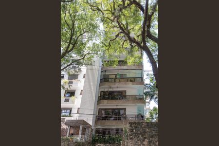 Apartamento à venda com 200m², 4 quartos e 3 vagas Apartamento à venda com 200m², 4 quartos e 3 vagasFachada