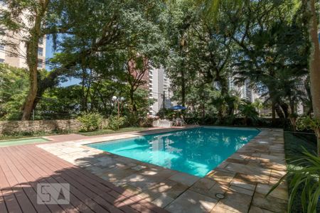 Apartamento à venda com 200m², 4 quartos e 3 vagas Apartamento à venda com 200m², 4 quartos e 3 vagasPiscina
