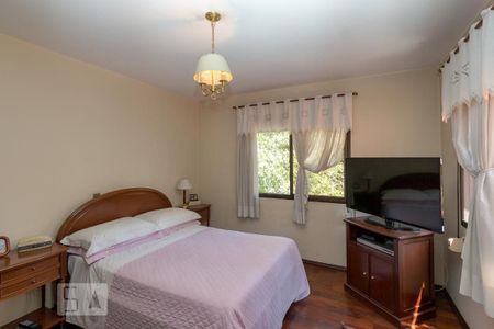 Apartamento à venda com 200m², 4 quartos e 3 vagas Apartamento à venda com 200m², 4 quartos e 3 vagasSuíte 1