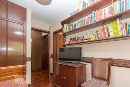 Apartamento à venda com 200m², 4 quartos e 3 vagas Apartamento à venda com 200m², 4 quartos e 3 vagasSuíte 2