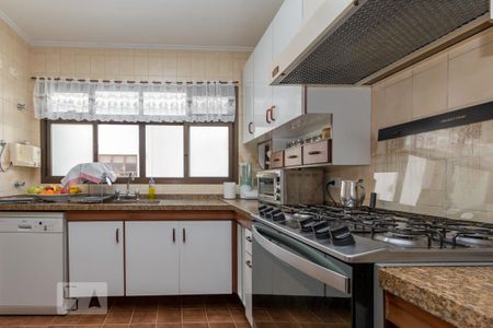 Apartamento à venda com 200m², 4 quartos e 3 vagas Apartamento à venda com 200m², 4 quartos e 3 vagasCozinha