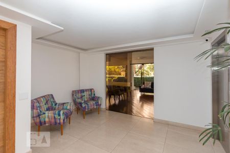 Apartamento à venda com 200m², 4 quartos e 3 vagas Apartamento à venda com 200m², 4 quartos e 3 vagasHall de Entrada