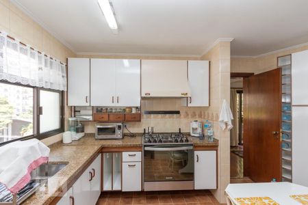 Apartamento à venda com 200m², 4 quartos e 3 vagas Apartamento à venda com 200m², 4 quartos e 3 vagasCozinha