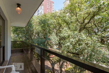 Apartamento à venda com 200m², 4 quartos e 3 vagas Apartamento à venda com 200m², 4 quartos e 3 vagasVaranda da Sala