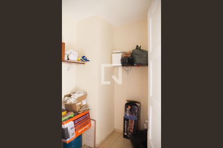 Apartamento à venda com 100m², 1 quarto e sem vaga Apartamento à venda com 100m², 1 quarto e sem vagaQuarto de Serviço