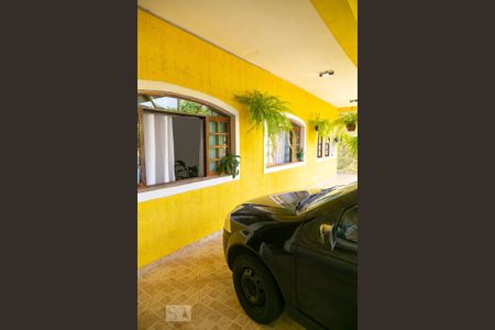 Casa à venda com 300m², 4 quartos e 5 vagas Casa à venda com 300m², 4 quartos e 5 vagasGaragem
