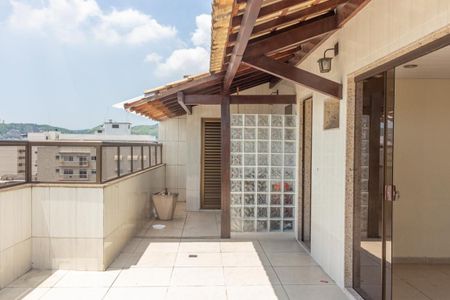 Apartamento à venda com 140m², 3 quartos e 1 vagaCobertura