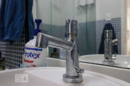 Apartamento à venda com 160m², 3 quartos e 1 vaga Apartamento à venda com 160m², 3 quartos e 1 vagaBanheiro da Suíte