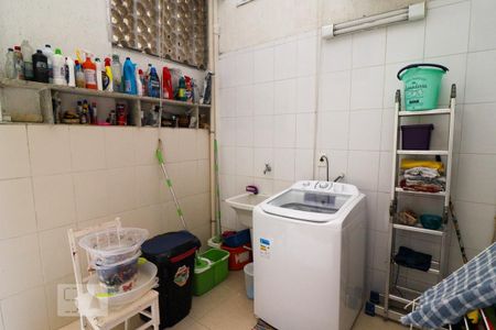 Apartamento à venda com 160m², 3 quartos e 1 vaga Apartamento à venda com 160m², 3 quartos e 1 vagaLavanderia