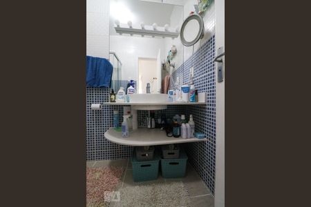 Apartamento à venda com 160m², 3 quartos e 1 vaga Apartamento à venda com 160m², 3 quartos e 1 vagaBanheiro da Suíte