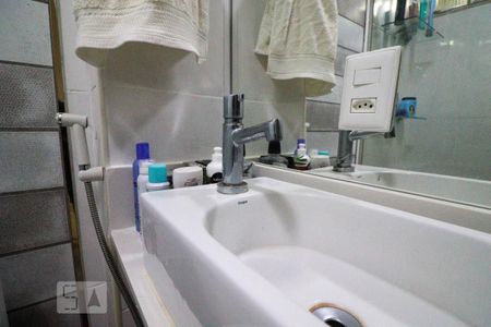Apartamento à venda com 160m², 3 quartos e 1 vaga Apartamento à venda com 160m², 3 quartos e 1 vagaBanheiro